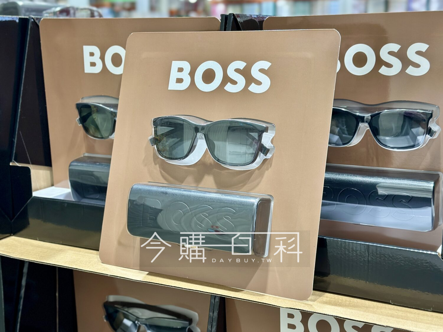 BOSS 膠框方形偏光太陽眼鏡 #250636